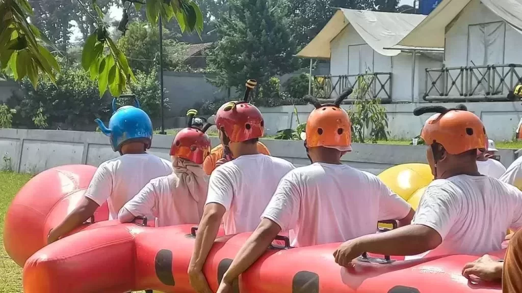 Menikmati Keindahan Mercusuar Bandung